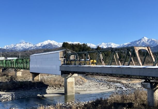 佐藤鉄工 施工事例 富山地方鉄道 上滝線常願寺川橋梁塗装工事